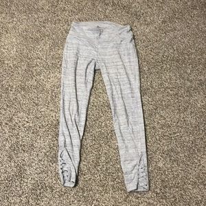Gap fit cropped performance cotton leggings